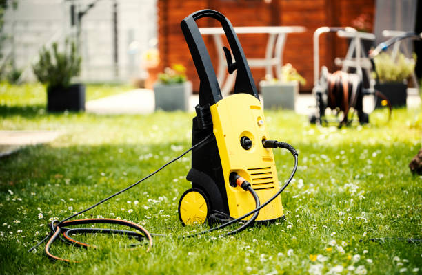 Best Driveway Pressure Washing  in Newport News, VA